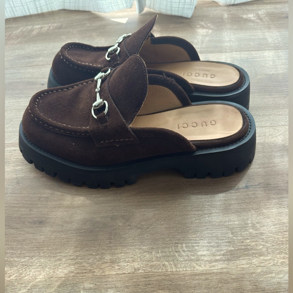 For the corporate girlies !!!! HORSEBIT LUG LOAFER MULES 💗